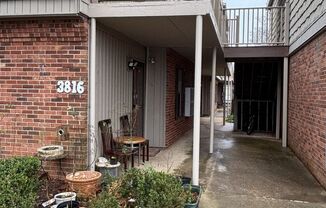 Convenient 1BR - Prime Location & Community Pool!