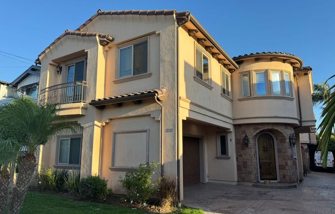 2320 Marshallfield Lane