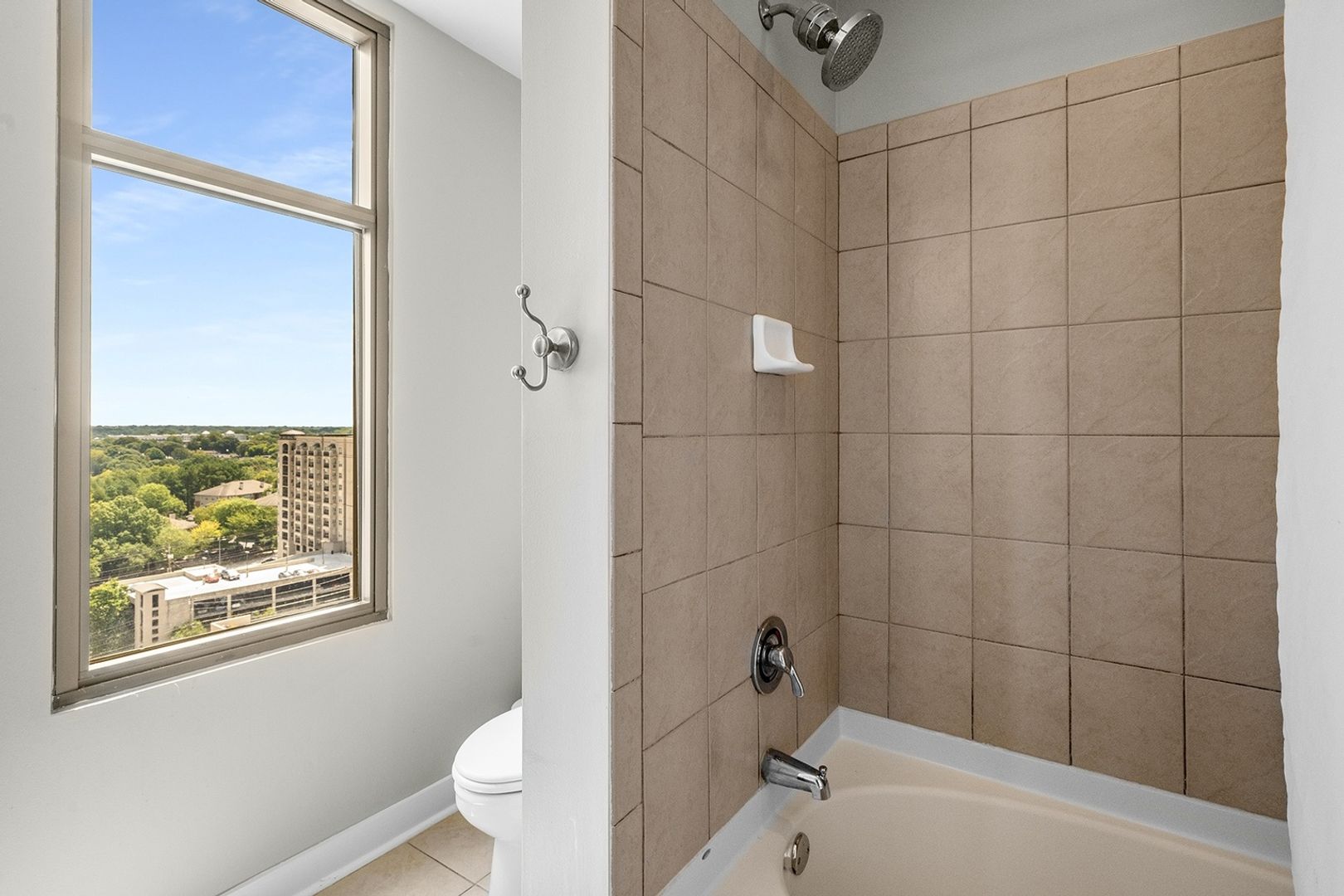 Charming 2BR Condo in Midtown Atlanta