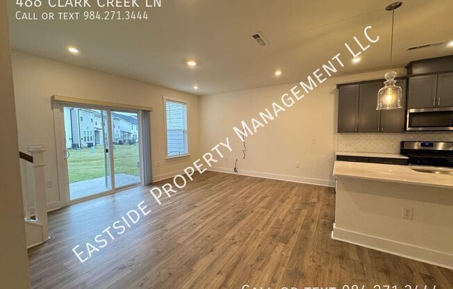 488 CLARK CRK LN