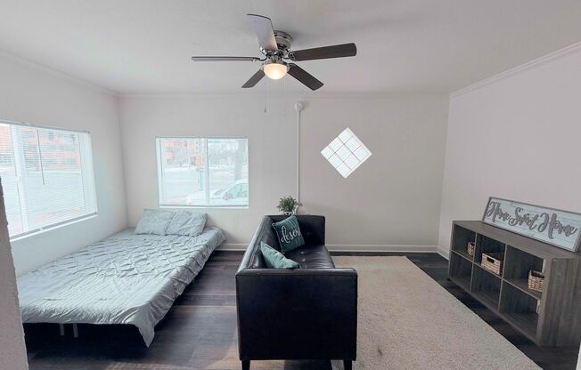Studio, 1 bath, 325 sqft, $625, Unit 332-05