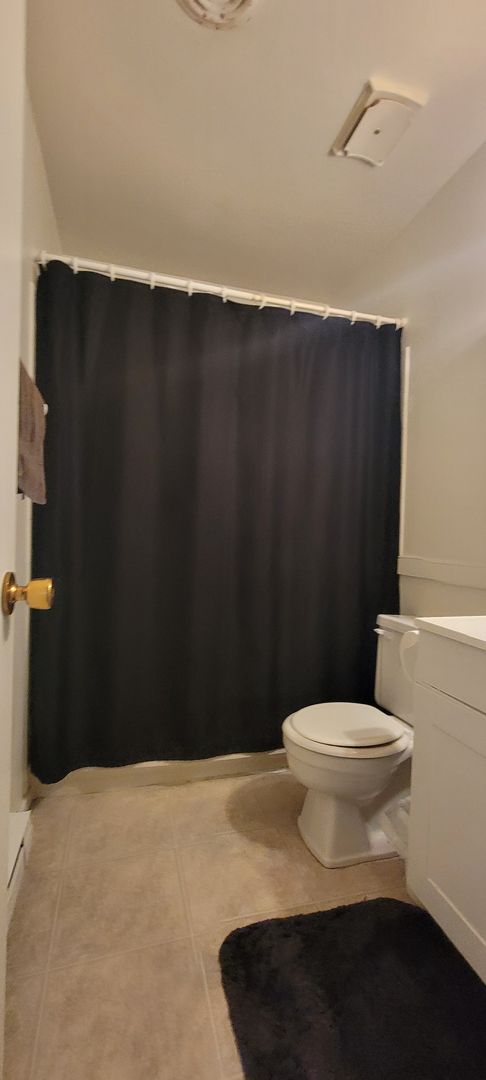 3 beds, 1 bath, $1,675