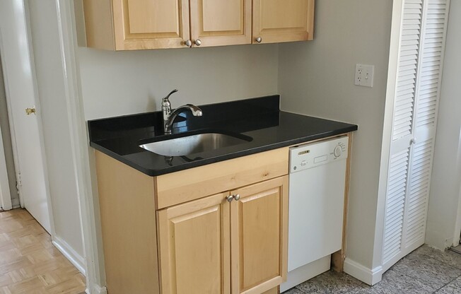 1 bed, 1 bath, $2,980, Unit 26