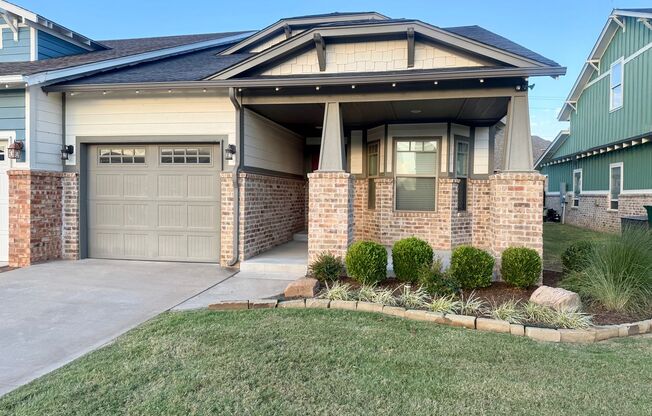 Beautiful 2 Bed 2 Bath! $500 Off First Full Month