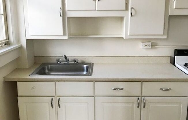 2 beds, 2 baths, 1,050 sqft, $2,050, Unit 704