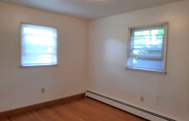 2 beds, 1 bath, 903 sqft, $1,290, Unit A-2