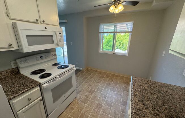 Newly Remodeled Sunny 2Bed/2Bath Apartment With Streetview Balcony Located Near Mission Hills With $750 Off 1st Month’s Rent!!!!