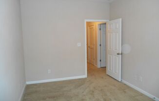 3 beds, 2 baths, 1,447 sqft, $1,745, Unit 1405