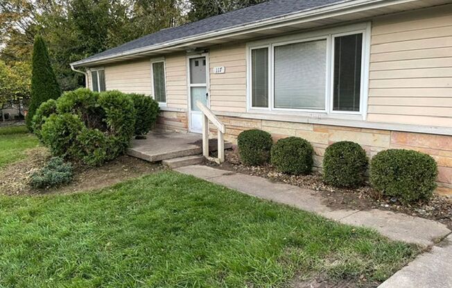 3 beds, 1 bath, $2,025