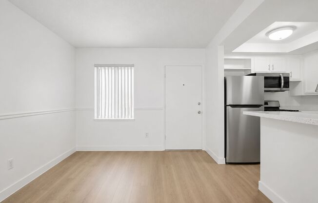 1 bed, 1 bath, 754 sqft, $2,334, Unit 127
