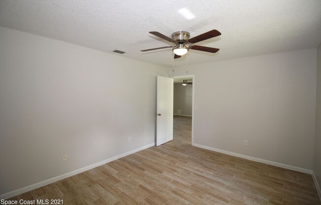 3 beds, 2 baths, $1,900