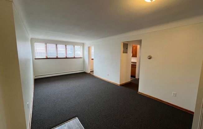 Phalen Apartments on Maryland!