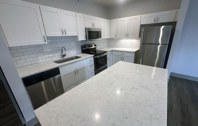 1 bed, 1 bath, 615 sqft, $1,695, Unit 3250-311
