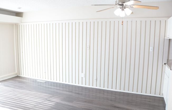 2 beds, 1 bath, 764 sqft, $875, Unit 57B