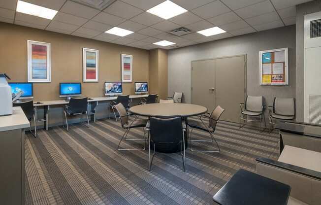 Business Center at Twin Towers, Illinois