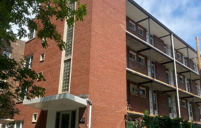 Studio, 1 bath, $835