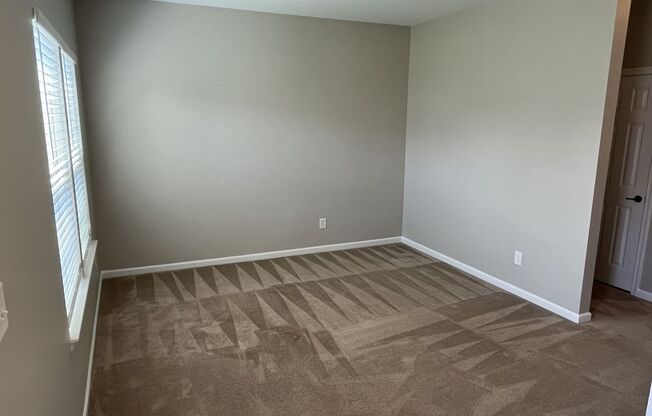Beautiful 2 Story Corner Lot 3 Bed home in Davidson