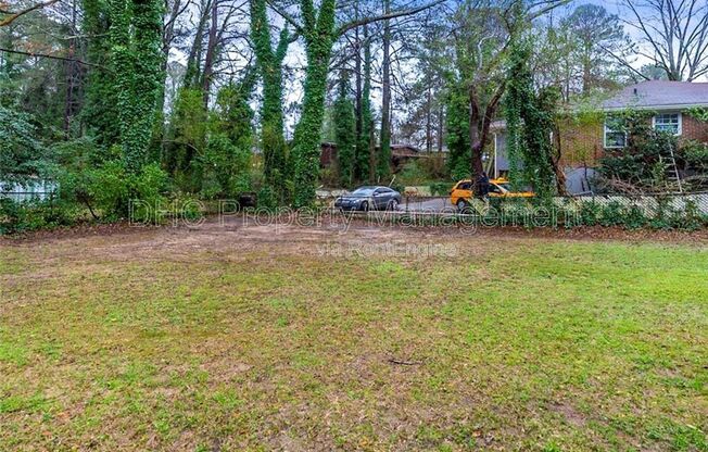 161 LAROSE CIR SE