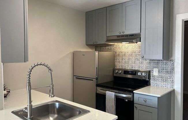 1 bed, 1 bath, 510 sqft, $1,100, Unit 55