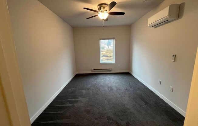 3 beds, 2 baths, 1,448 sqft, $2,095, Unit Lime 428