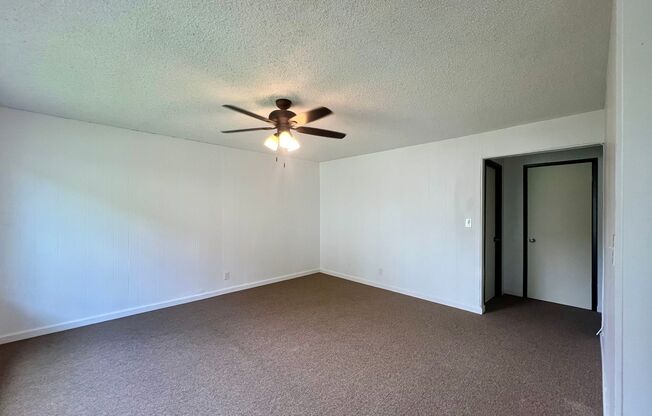 2 Bedroom, 1 Bath Condo- Hilo Terrace
