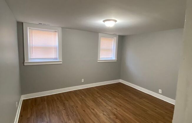 3 beds, 1 bath, 800 sqft, $1,800