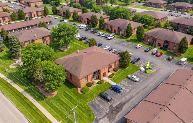 2 beds, 1 bath, 830 sqft, $1,099, Unit 207-08