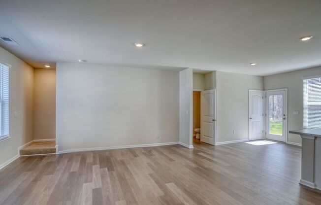 Beautiful Brand-New End Unit TownHouse House