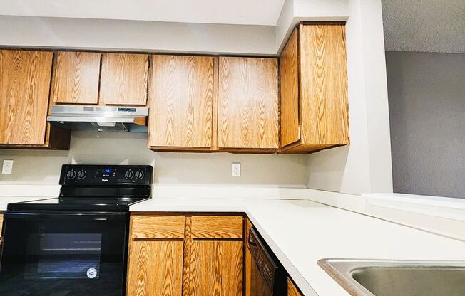 1 bed, 1 bath, 643 sqft, $1,275, Unit 210