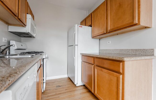 1 bed, 1 bath, 450 sqft, $1,595, Unit 4715-23S