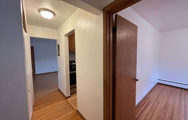 1 bed, 1 bath, 750 sqft, $1,075