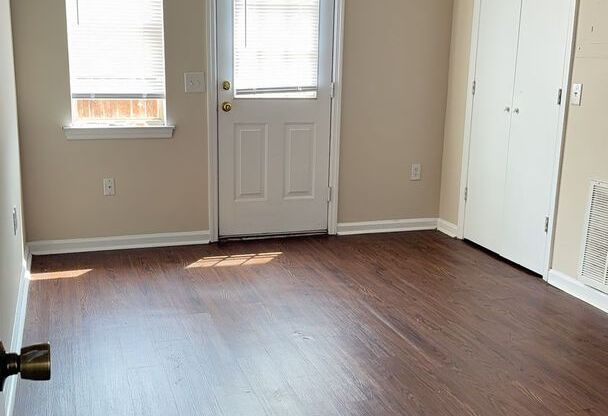 1 bed, 1 bath, $1,000, Unit Unit 39