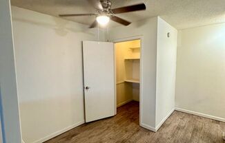 1 bed, 1 bath, 615 sqft, $650, Unit 36