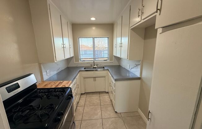 4133-39 Somerset Dr.