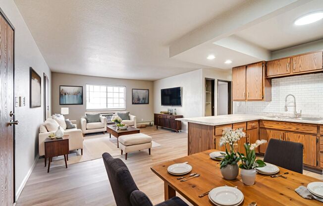 2 beds, 1 bath, 850 sqft, $1,249, Unit I107