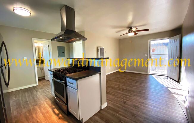 1 bed, 1 bath, 550 sqft, $2,095, Unit 12