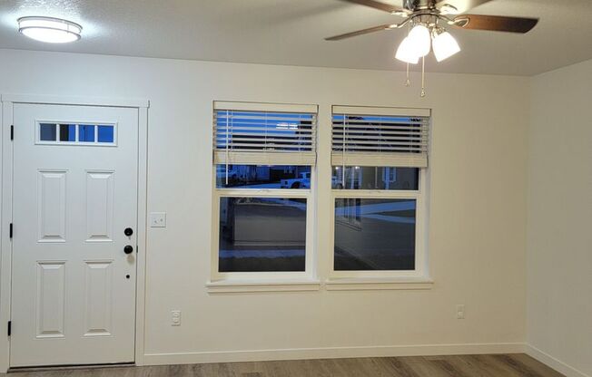 Winlock Newer Construction Home for Lease - 604 Roundtree Blvd