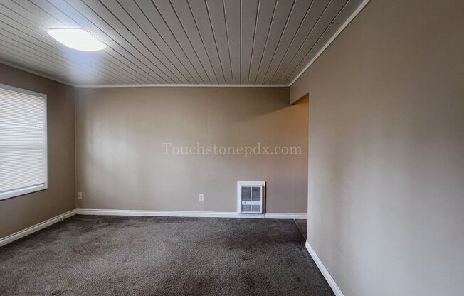 Cozy Urban Living: 2BD/1BA in Brentwood-Darlington Neighborhood