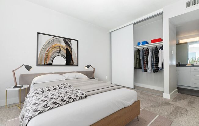 2 beds, 2 baths, 818 sqft, $1,650, Unit 908