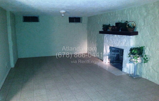 1118 FAYETTEVILLE RD SE