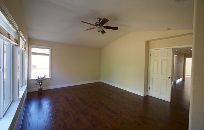 5 beds, 3 baths, $3,499, Unit Fairfield, CA  94534-8623