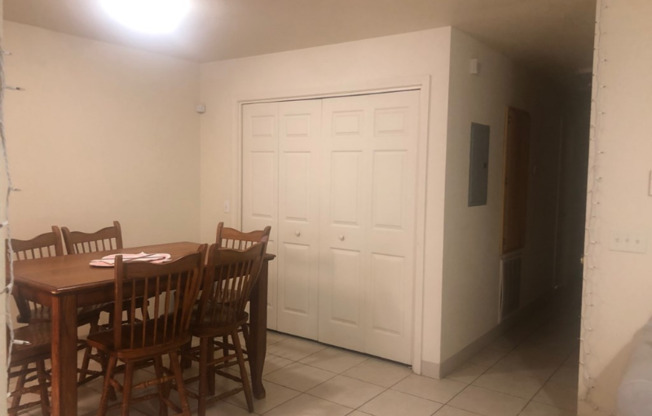 1 TAYLOR PL