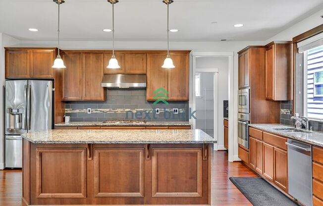 A spacious 4-bedroom+ 2 dens +Bonus Room and 3.5 bathroom modern home ready for Rent!