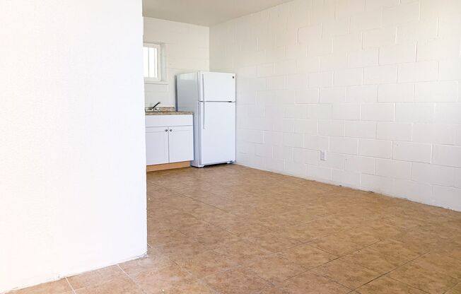 Studio, 1 bath, 234 sqft, $500, Unit 3