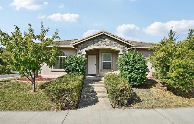 Home for Rent in Sacramento Pocket Rd area