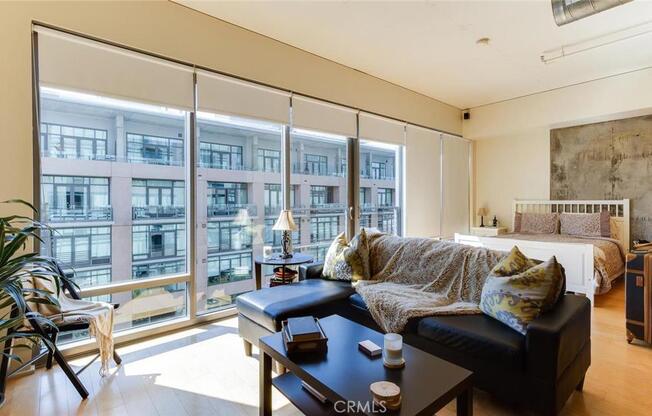 1 bed, 1 bath, 700 sqft, $2,750, Unit 1213