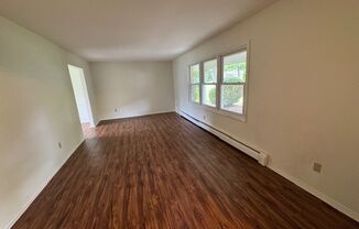 4 beds, 2.5 baths, $1,899