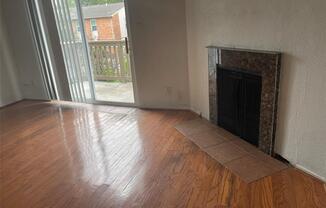 6001 Reims Road - 406