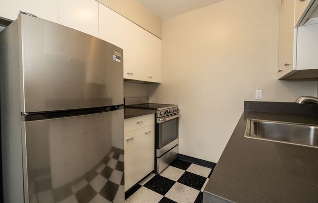 1 bed, 1 bath, 550 sqft, $1,400, Unit 105