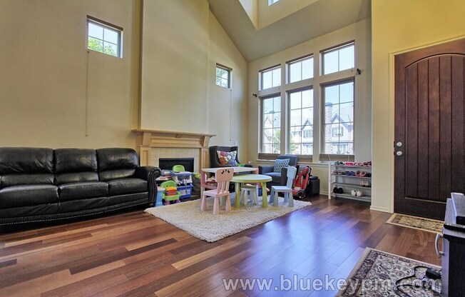 North Bethany Home, 4 Bed 2.5 Bath near PCC Rock Creek and Springville Elem School